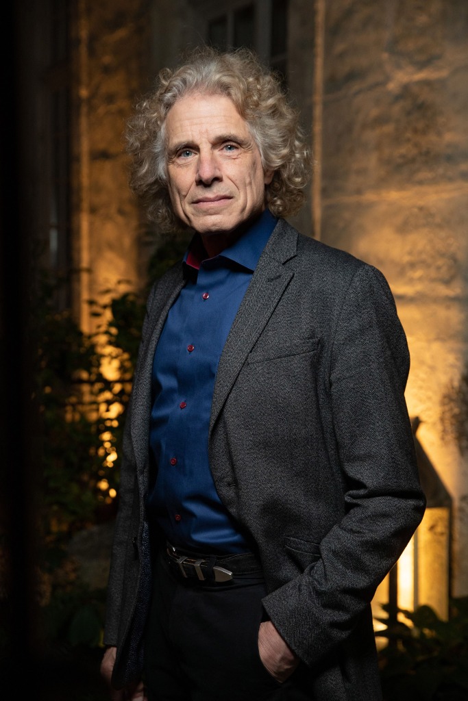 A picture of US-Canadian author and psychologist Steven Pinker.